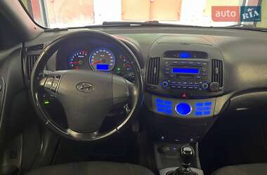 Седан Hyundai Elantra 2008 в 