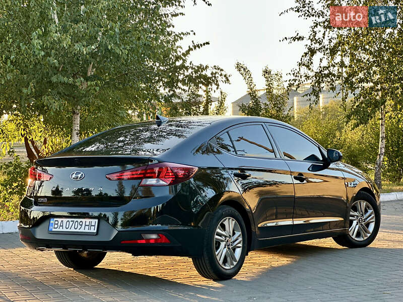 Седан Hyundai Elantra 2019 в Кропивницком