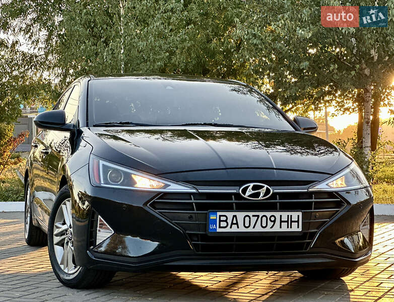 Седан Hyundai Elantra 2019 в Кропивницком