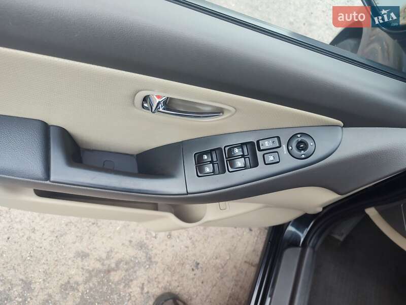 Седан Hyundai Elantra 2010 в Киеве