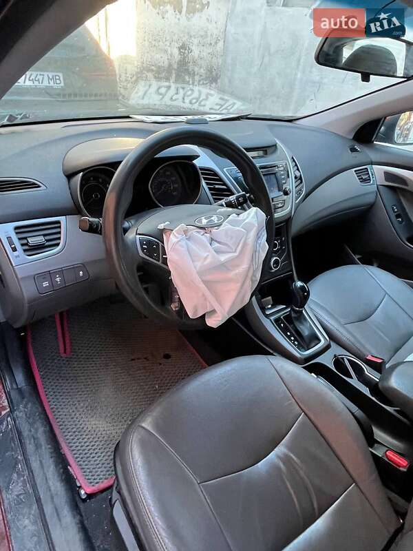 Седан Hyundai Elantra 2015 в Днепре фото 3 Седан Hyundai Elantra 2015 в Днепре