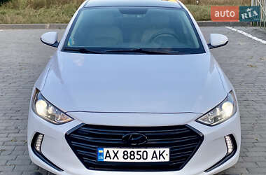 Седан Hyundai Elantra 2016 в Харкові