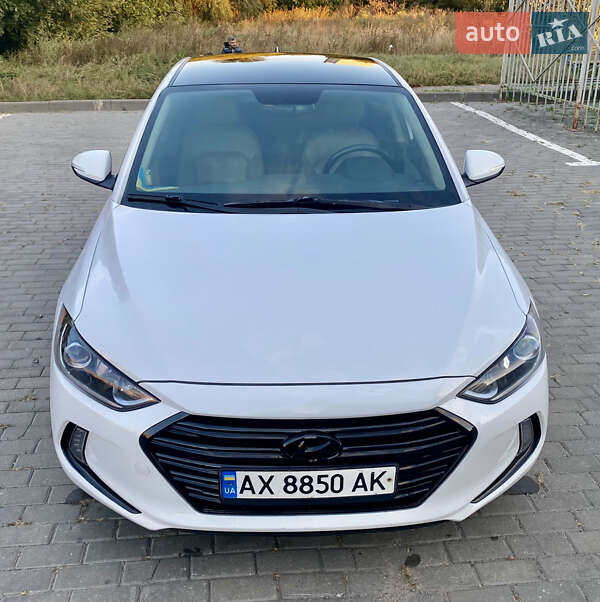 Седан Hyundai Elantra 2016 в Харкові
