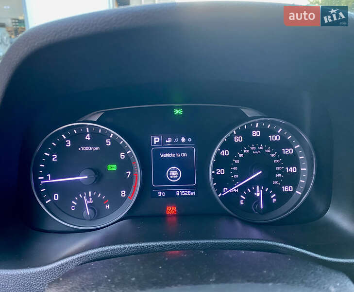 Седан Hyundai Elantra 2016 в Харкові