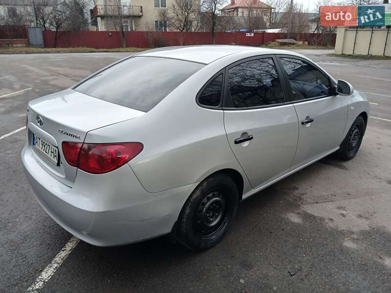 Седан Hyundai Elantra 2007 в Ивано-Франковске