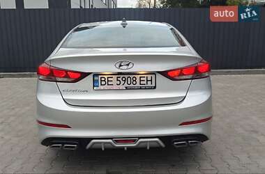 Седан Hyundai Elantra 2016 в 