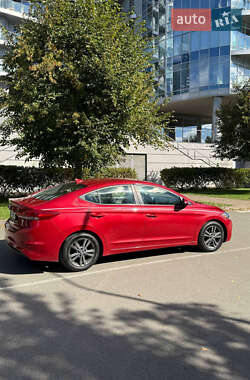 Седан Hyundai Elantra 2016 в 