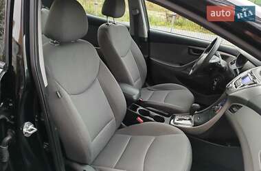 Седан Hyundai Elantra 2012 в 