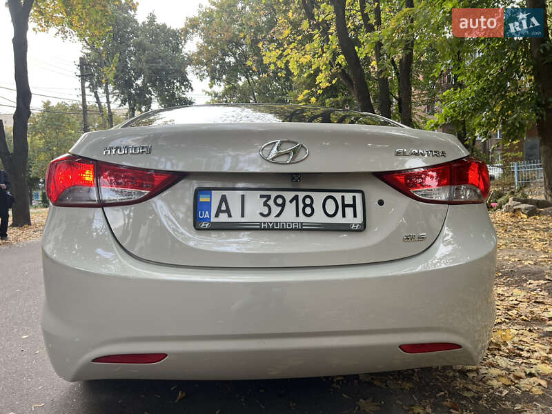 Седан Hyundai Elantra 2012 в Киеве фото 6 Седан Hyundai Elantra 2012 в Киеве