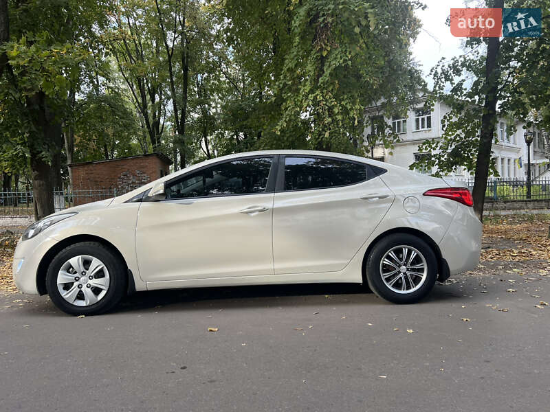 Седан Hyundai Elantra 2012 в Киеве фото 9 Седан Hyundai Elantra 2012 в Киеве