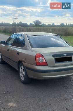 Седан Hyundai Elantra 2003 в Ужгороде