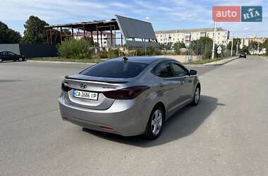 Седан Hyundai Elantra 2013 в 