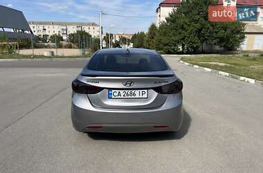 Седан Hyundai Elantra 2013 в 
