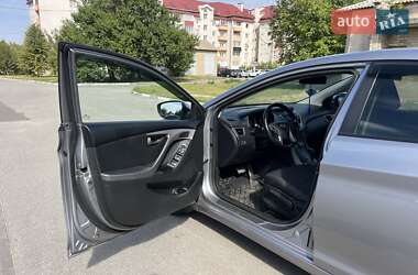 Седан Hyundai Elantra 2013 в 