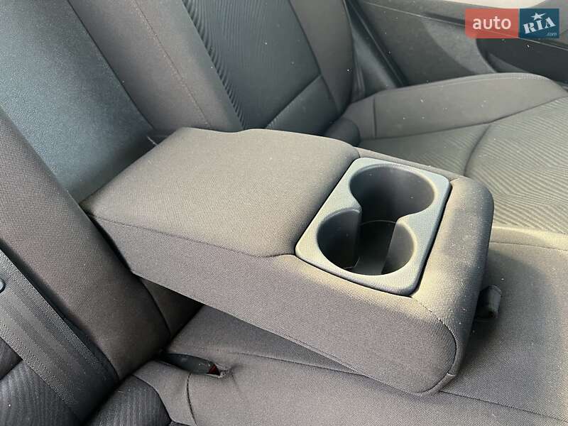 Седан Hyundai Elantra 2013 в Богуславе