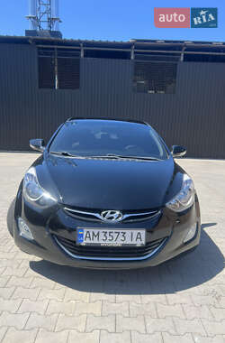 Седан Hyundai Elantra 2012 в 