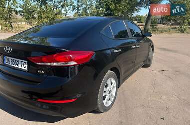 Седан Hyundai Elantra 2018 в 