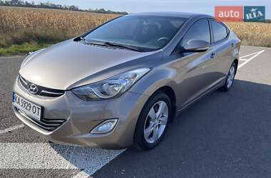 Седан Hyundai Elantra 2012 в 