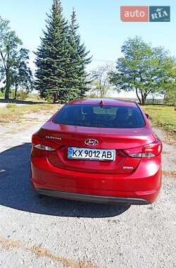 Седан Hyundai Elantra 2014 в 