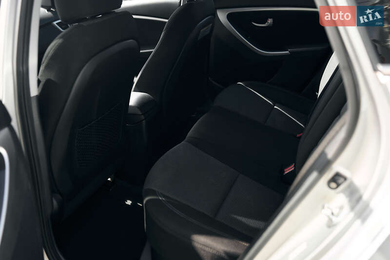 Хэтчбек Hyundai Elantra 2014 в Одессе фото 11 Хэтчбек Hyundai Elantra 2014 в Одессе