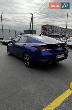 Седан Hyundai Elantra 2023 в  фото 10 Седан Hyundai Elantra 2023 в