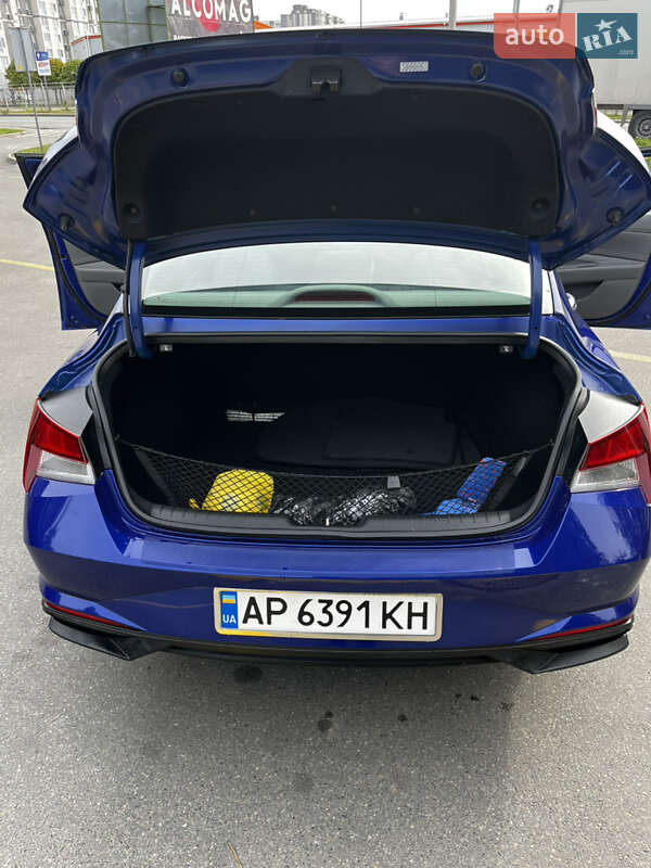 Седан Hyundai Elantra 2023 в Киеве