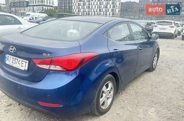 Седан Hyundai Elantra 2015 в 