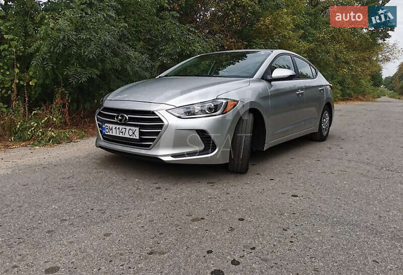 Седан Hyundai Elantra 2018 в Киеве