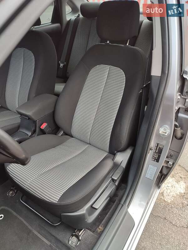 Седан Hyundai Elantra 2011 в Харькове