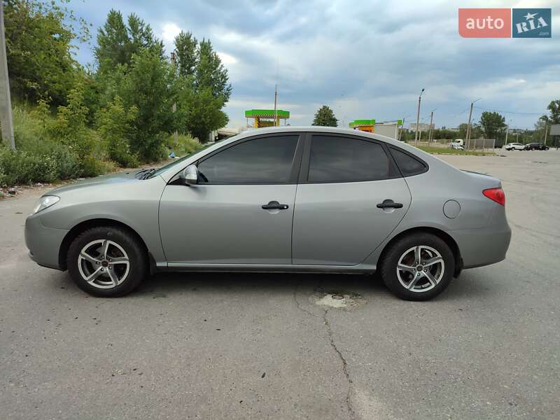 Седан Hyundai Elantra 2011 в Харькове