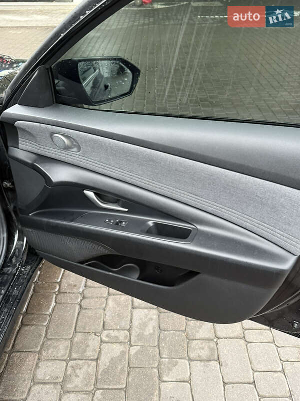 Седан Hyundai Elantra 2020 в Киеве фото 34 Седан Hyundai Elantra 2020 в Киеве