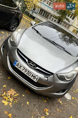 Седан Hyundai Elantra 2012 в Харкові