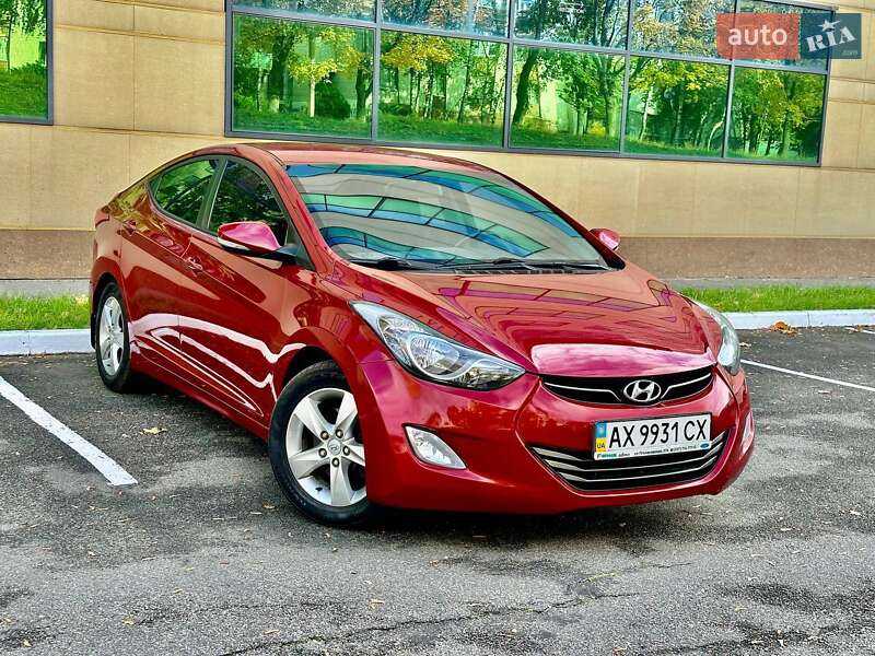 Hyundai Elantra 2013