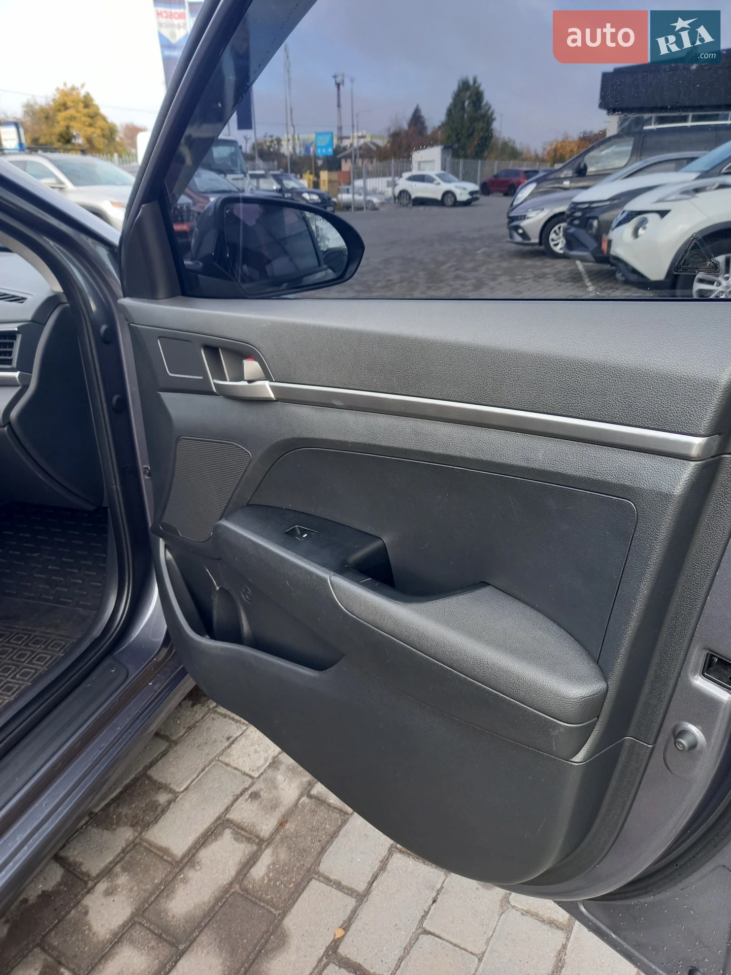 2019 Hyundai Elantra - мініатюра 20