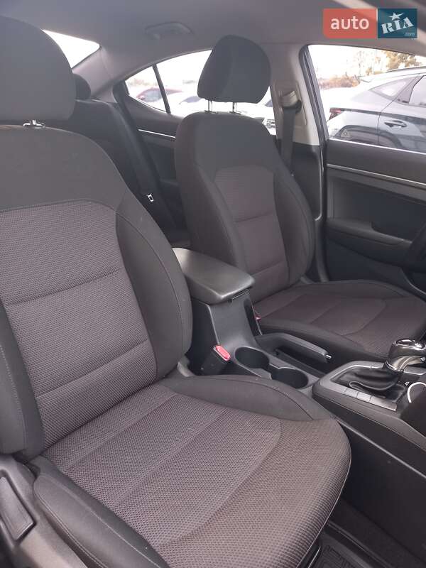 Седан Hyundai Elantra 2019 в Полтаві