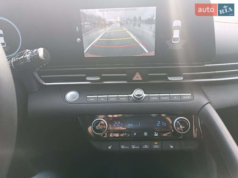 Седан Hyundai Elantra 2022 в Києві