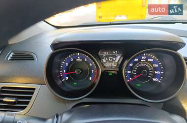 Седан Hyundai Elantra 2013 в 