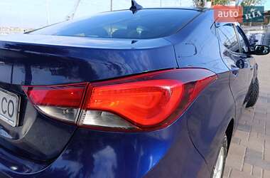 Седан Hyundai Elantra 2013 в 