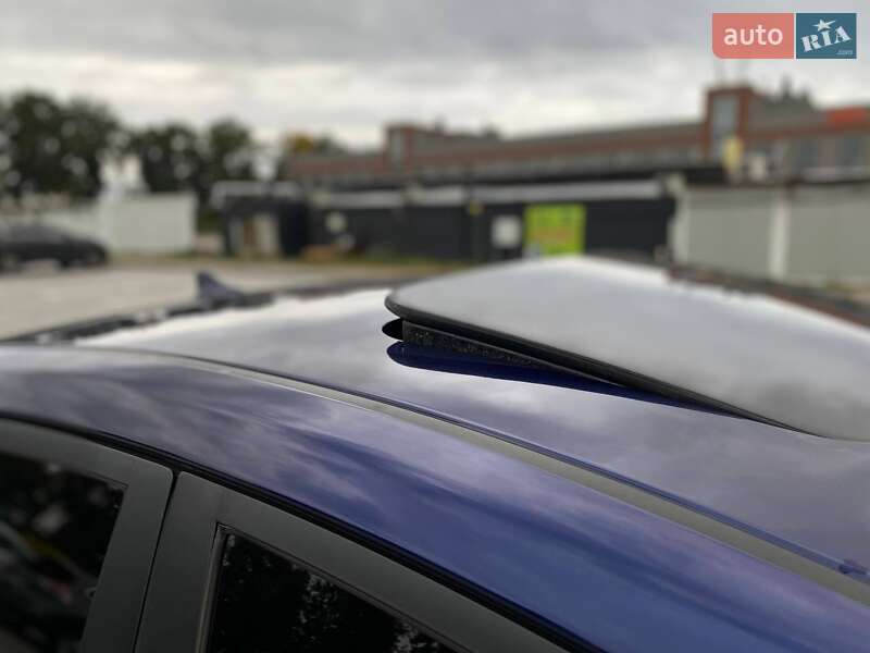 Седан Hyundai Elantra 2011 в Киеве