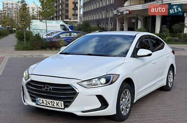 Седан Hyundai Elantra 2017 в Киеве