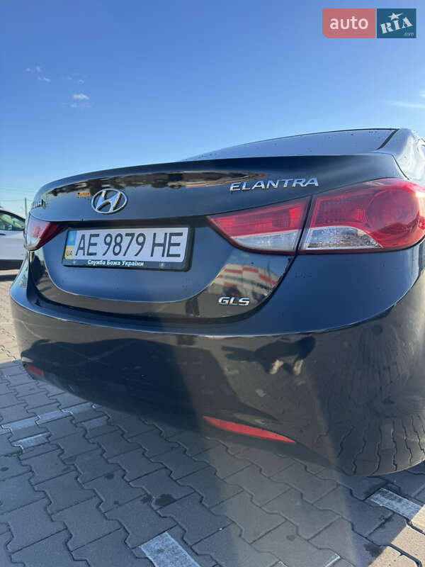Седан Hyundai Elantra 2013 в Києві