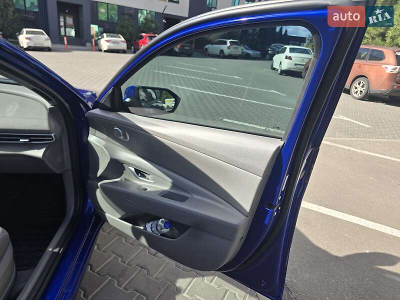 Седан Hyundai Elantra 2023 в Киеве