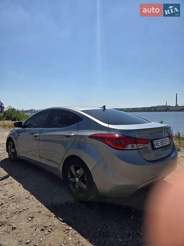 Седан Hyundai Elantra 2013 в Днепре фото 7 Седан Hyundai Elantra 2013 в Днепре