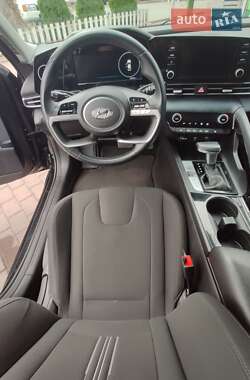 Седан Hyundai Elantra 2020 в 