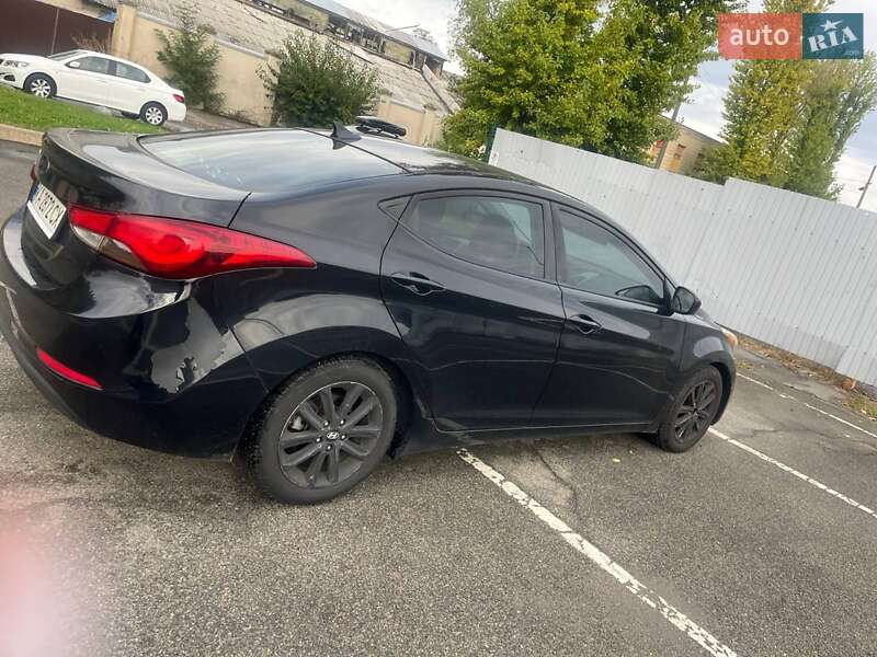 Седан Hyundai Elantra 2014 в Киеве