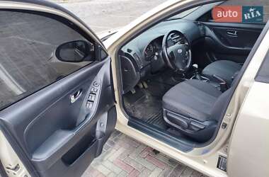 Седан Hyundai Elantra 2010 в 