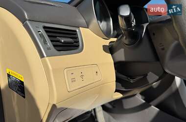 Седан Hyundai Elantra 2013 в 