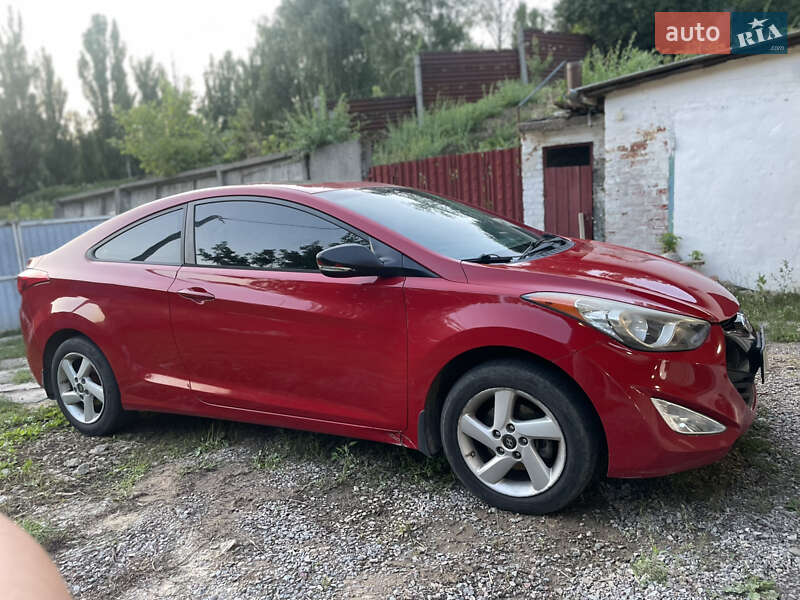 Купе Hyundai Elantra 2012 в Киеве