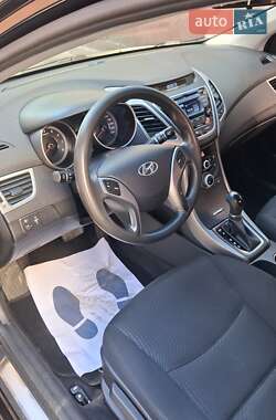 Седан Hyundai Elantra 2014 в 