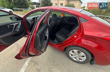 Седан Hyundai Elantra 2011 в 